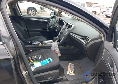 2015 Ford Fusion Se z USA, uszkodzony, nr VIN 1FA6P0H72F5105972